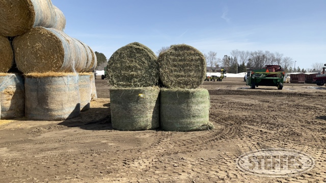 (14 Bales) 4x4.5 rounds
